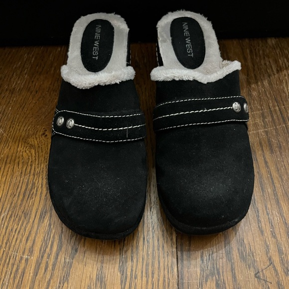 Nine West Black Mule Clogs With Fuzzy Inside Women’s Size 7 - Picture 2 of 9